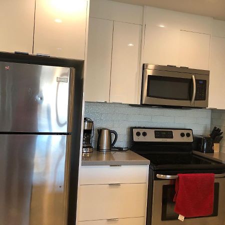 Amicable, Cozy, High Speed Internet, Sleeps 2 Riverview Downtown Apartment Calgary Ngoại thất bức ảnh