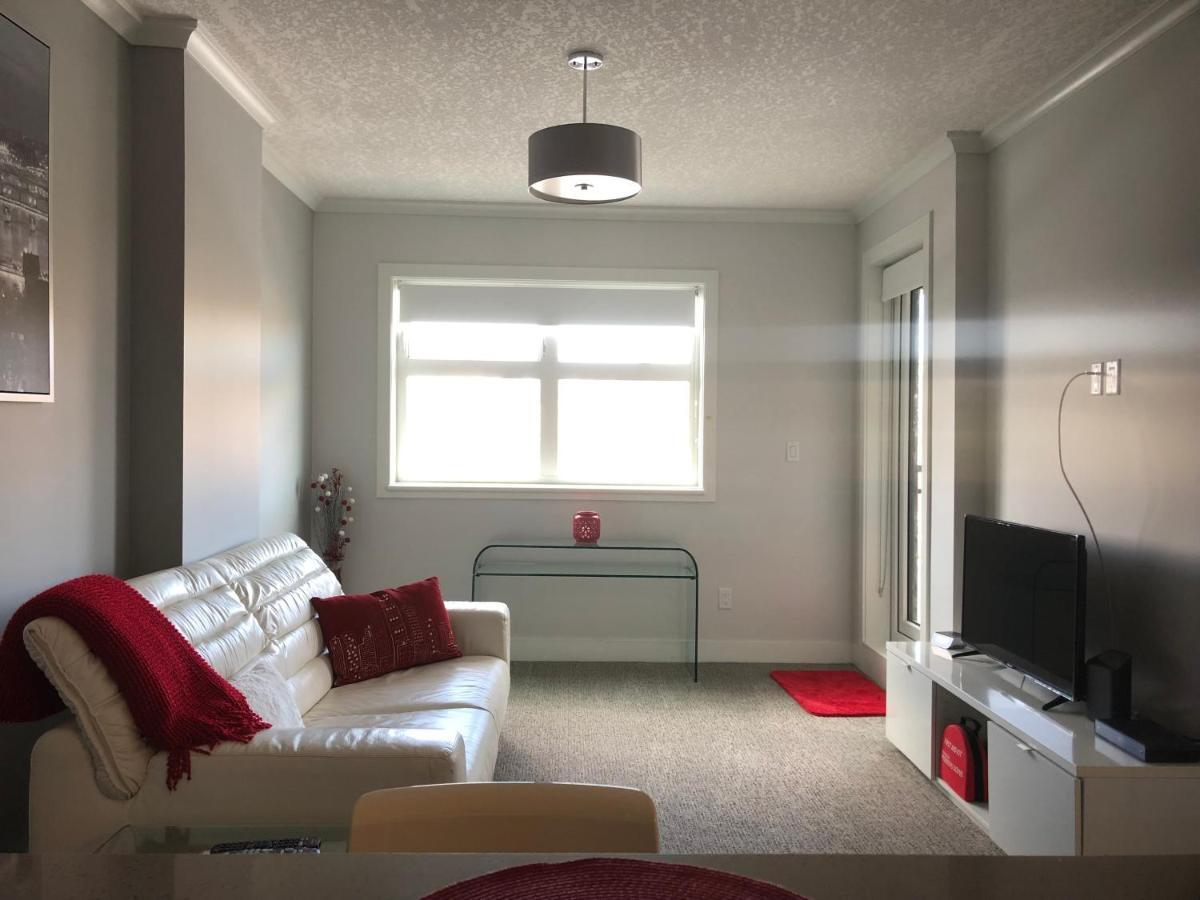 Amicable, Cozy, High Speed Internet, Sleeps 2 Riverview Downtown Apartment Calgary Ngoại thất bức ảnh