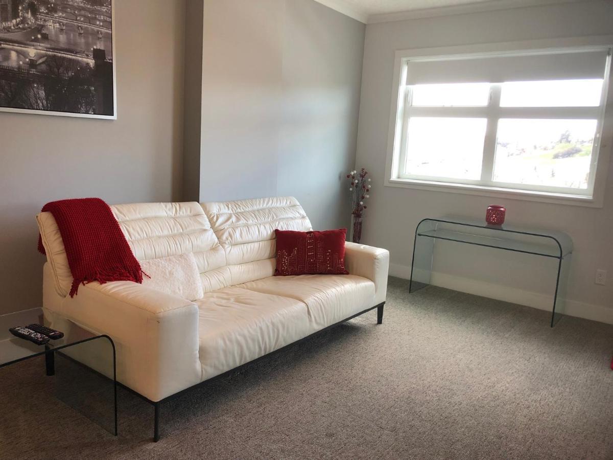 Amicable, Cozy, High Speed Internet, Sleeps 2 Riverview Downtown Apartment Calgary Ngoại thất bức ảnh