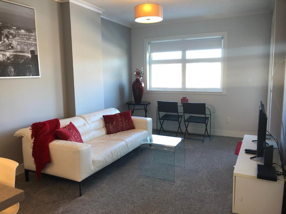 Amicable, Cozy, High Speed Internet, Sleeps 2 Riverview Downtown Apartment Calgary Ngoại thất bức ảnh