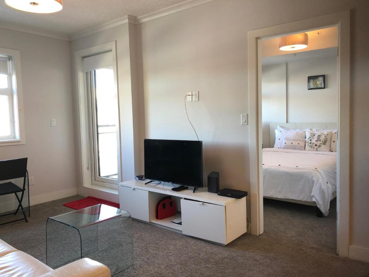 Amicable, Cozy, High Speed Internet, Sleeps 2 Riverview Downtown Apartment Calgary Ngoại thất bức ảnh